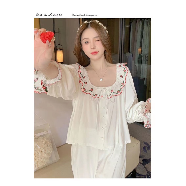 Bộ Đồ Ngủ Tay Dài In Họa Tiết Dâu Tây Dễ Thương Thời Trang Xuân Thu Cho Nữ