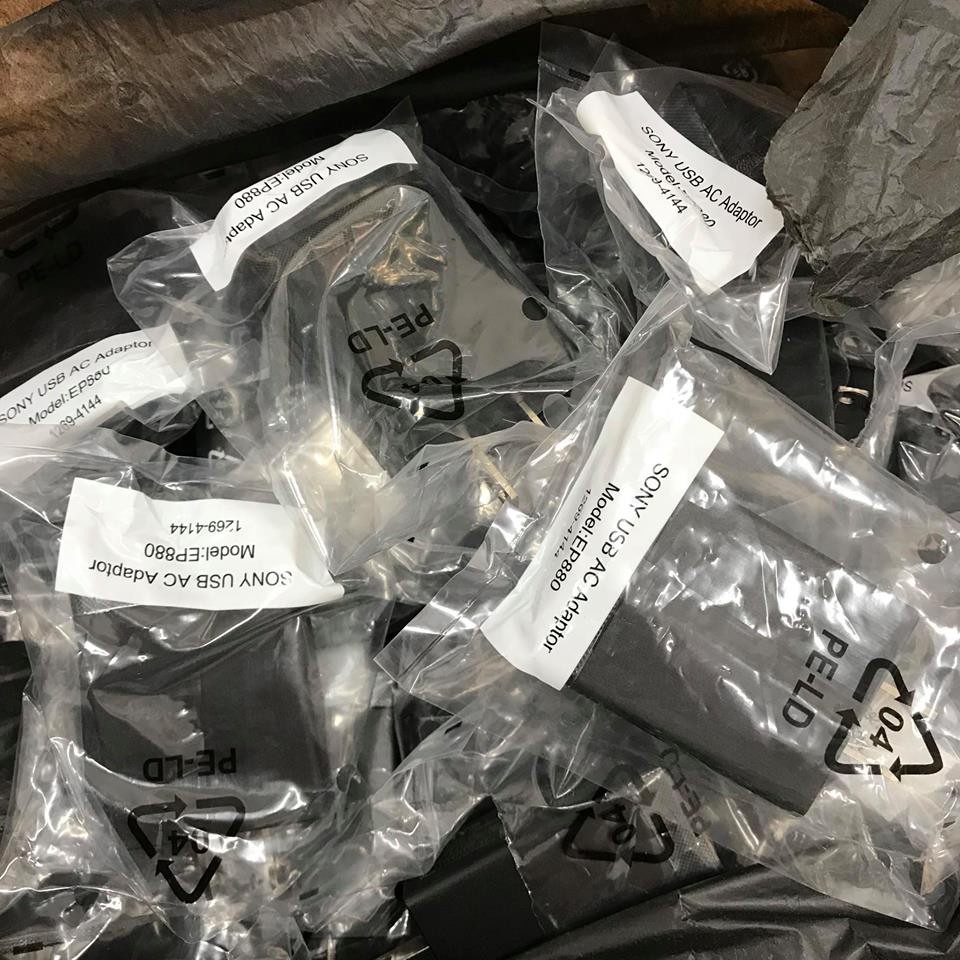 Củ sạc Sony Ep880 5V-1.5A zin 100% Cáp sạc chân Micro dùng cho các dòng điện thoại