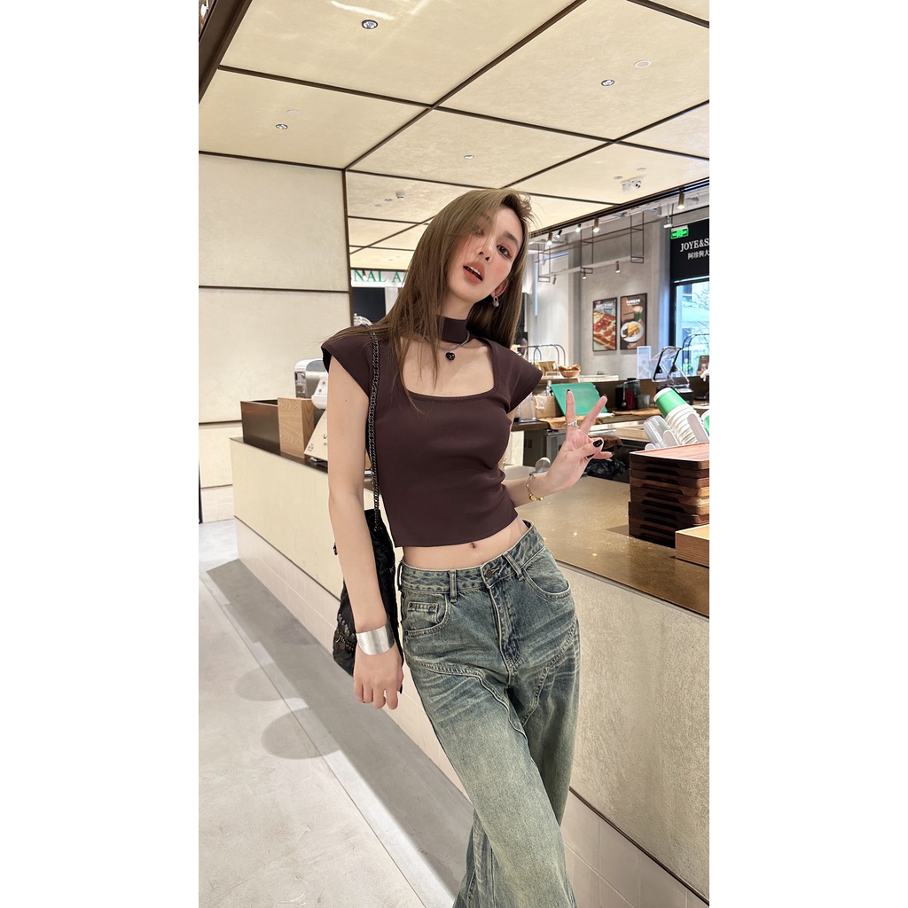 Small slim shoulder knitted T-shirt women's short sweet clavicle square collar top women's summer thin niche simple MC outfit GOJS