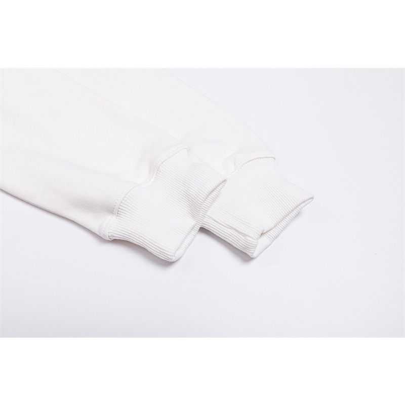 Ami-the three-dimensional love logo trên ngực thông qua ba chiều dệt kim thêu và khăn thêu để hoàn thành áo len cổ tròn, cả nam và nữ