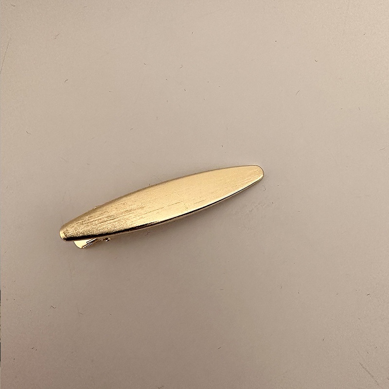 Kẹp Tóc Mái Một Bên Bằng Kim Loại Màu Đen Phong Cách Cho Nữ