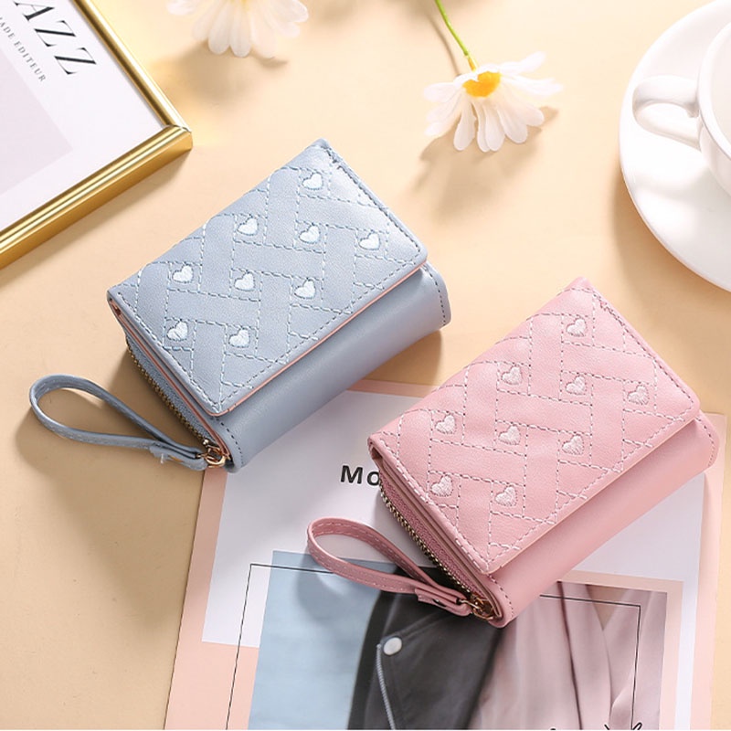 Ví Ngắn Gập Ba Bằng Da PU Thêu Trái Tim Mini Có Khóa Kéo Đa Năng Thời Trang