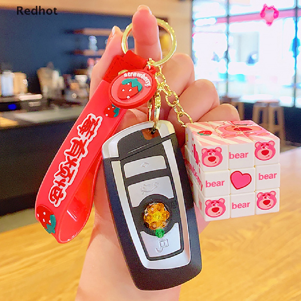 1 Móc Khóa Hình Gấu Và Dâu Tây Dễ Thương