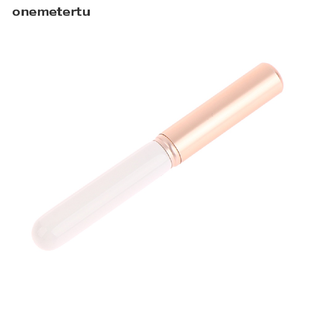 1 Cọ Tô Son Môi onemetertu Có Nắp Đậy Tiện Dụng