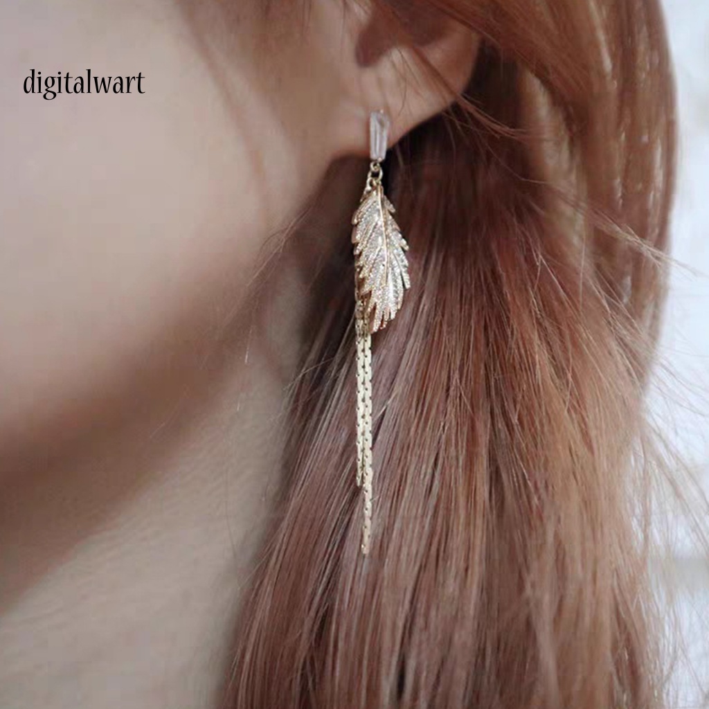 Kỹ Thuật Số| 1 Đôi Bông Tai Dáng Dài Hình Chiếc Lá Đính Đá Sáng Bóng Dành Cho Nữ