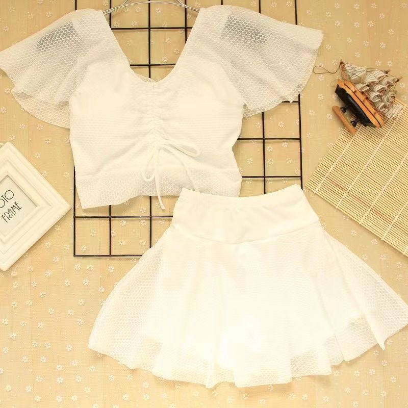 Bộ Đồ Bơi Hai Mảnh Phong Cách Hàn Quốc Dễ Thương Cho Nữ