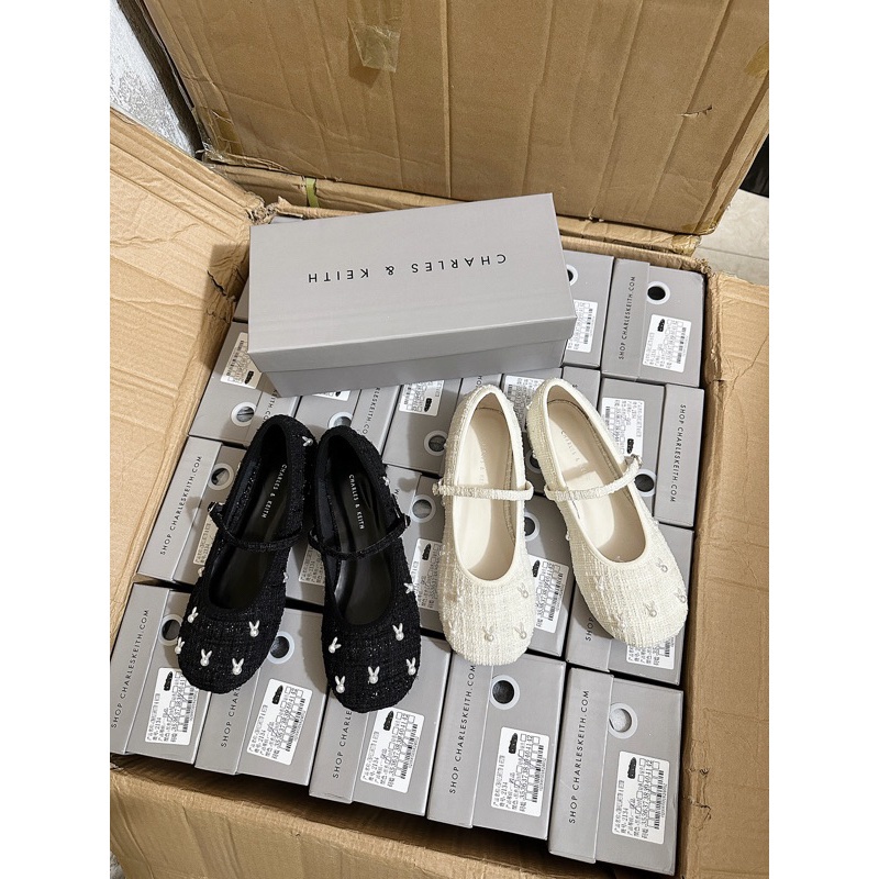 Giày búp bê tiểu thỏ trắng (FOM ÂU LÙI 1 SIZE NHÉ) Đen - trắng zynn store