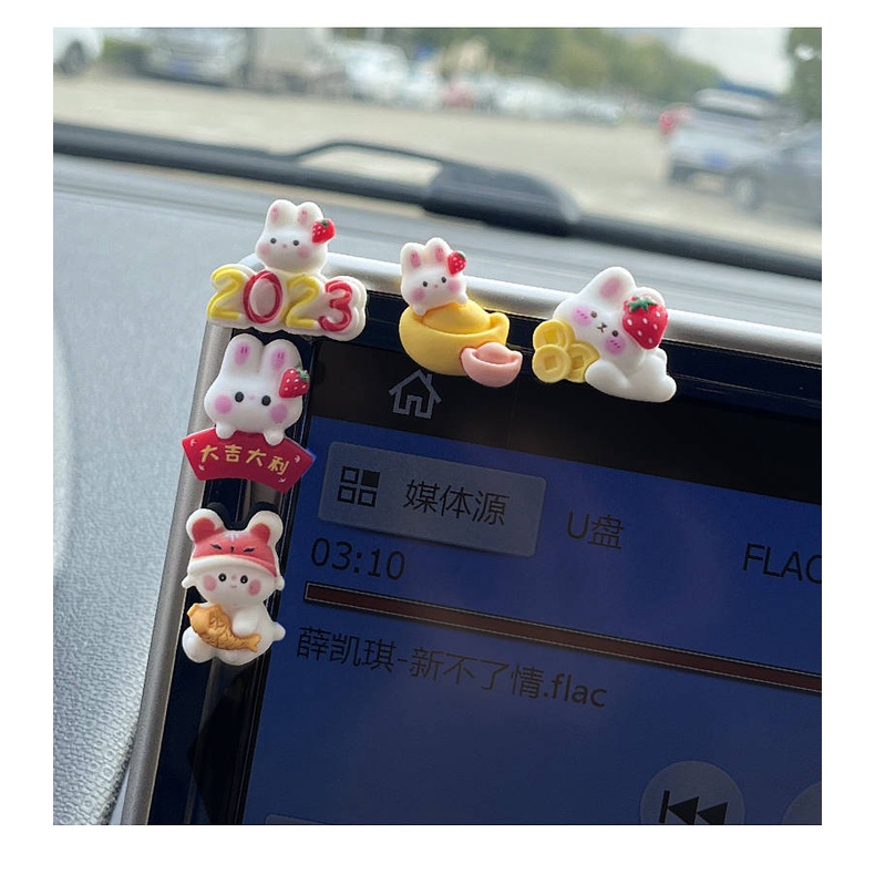 Car Interior Decoration Ornament Automobile Hanging Ornament Dashboard Display Screen Auspicious Rabbit Car Accessories Small Animal Doll 1sFb