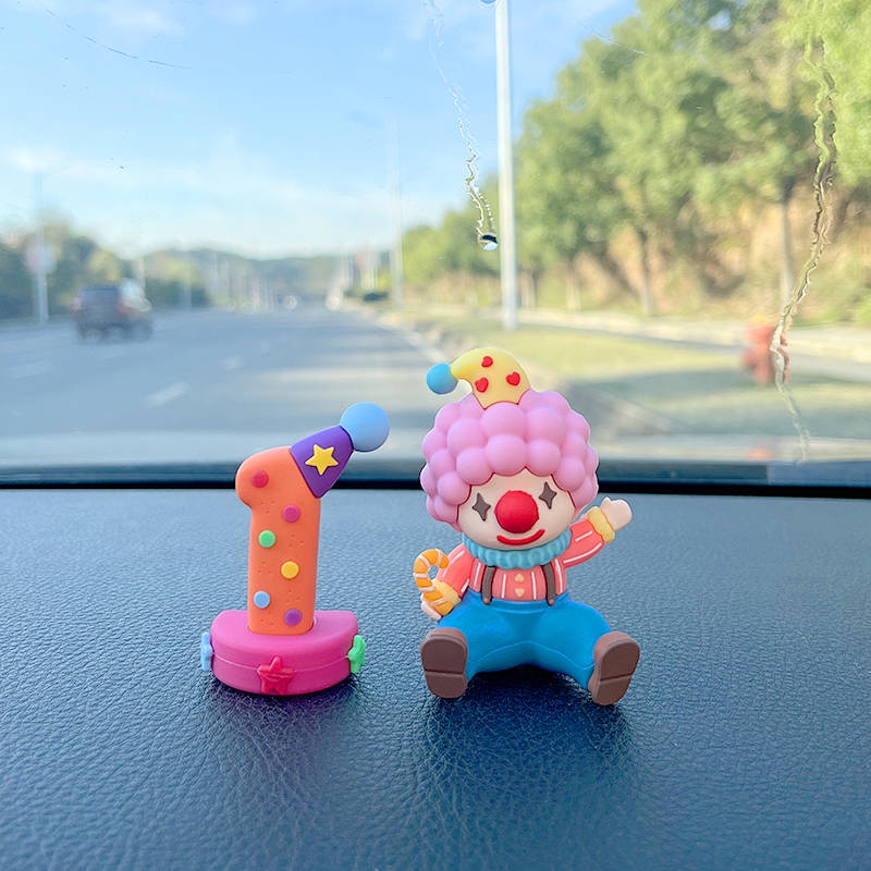 Cute Circus Clown Car Decoration Car Interior Accessories Car Center Console Decoration Supplies Collection High-End skQT