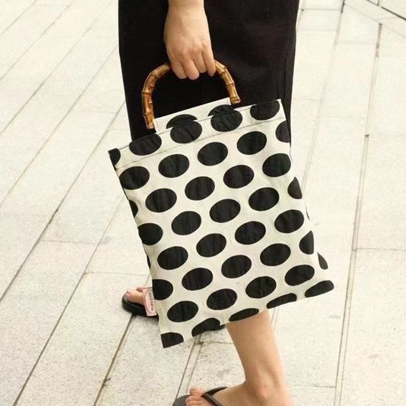 Túi Xách Tay Bằng Tre Họa Tiết Chấm Bi Màu Đen Phong Cách pop Cổ Điển Thời Trang Cho Nữ