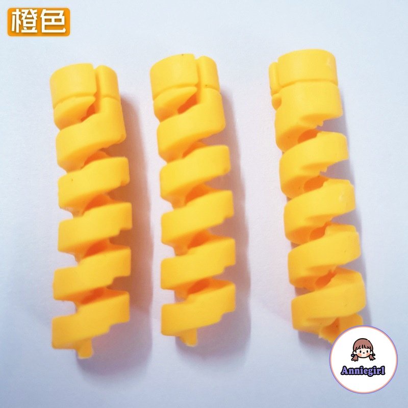 Set 4 Vỏ Bọc Bảo Vệ Dây Cáp Sạc USB Hình Xoắn Ốc Thông Dụng