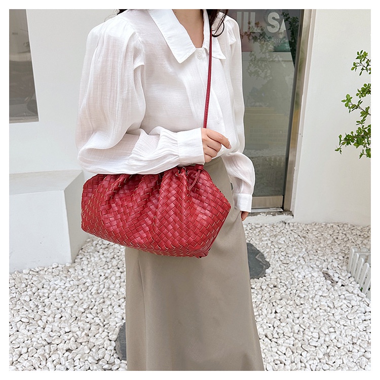 Túi Đeo Chéo Vai Hình Đám Mây Đan Màu Trơn Thời Trang 2023 Dành Cho Nữ