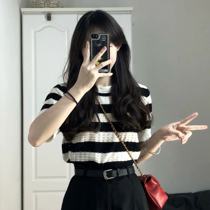 Áo Thun Croptop Dệt Kim Tay Ngắn Hở Vai Họa Tiết Kẻ Sọc Thời Trang Mùa Hè Xinh Xắn Cho Nữ