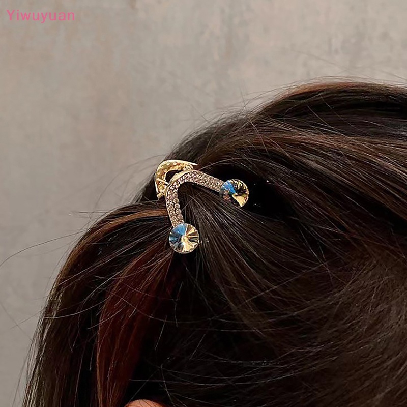 < Yiwuyuan > Kẹp Tóc Mini Hình Chữ V Đính Đá Và Ngọc Trai Bằng Kim Loại Mới