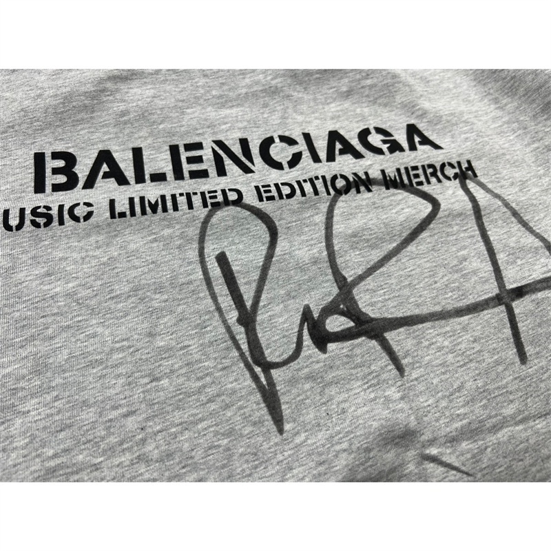 Áo Thun Tay Ngắn Dáng Rộng In Chữ Ký Chất Lượng Cao