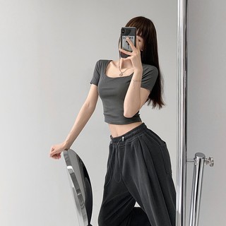 Áo thun Crop Top trơn cổ vuông đơn giản phong cách basic cho nữ