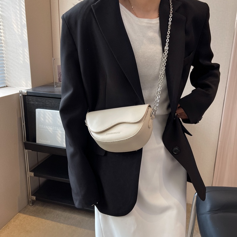 Túi Xách mini Phối Dây Xích Phong Cách Thời Trang Hàn Quốc Dành Cho Nữ