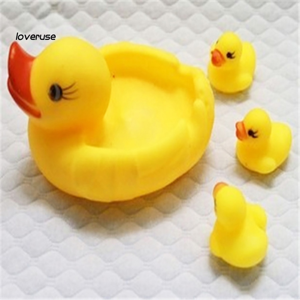 Bộ 4 Vịt Đồ Chơi Dùng Trang Trí Dễ Thương