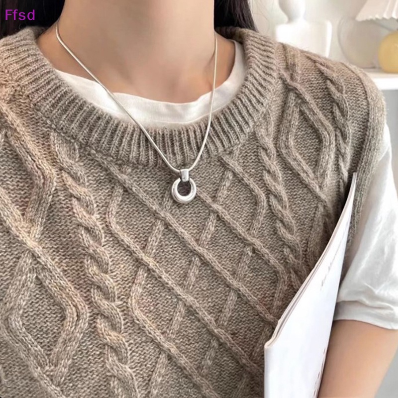 1 Vòng cổ Mặt Tròn Rỗng Đơn Giản Sáng Tạo Thời Trang Cho Nữ