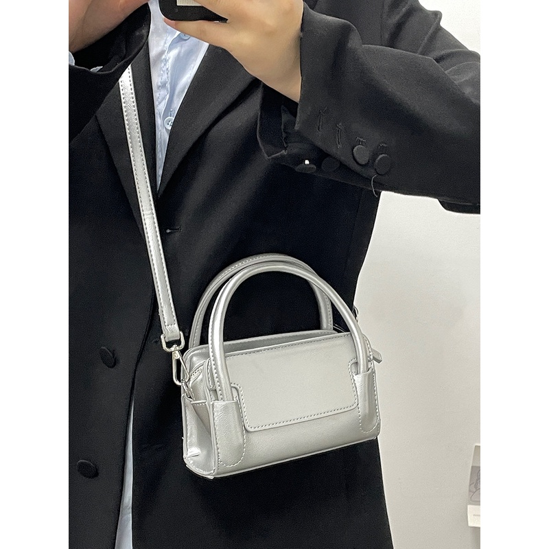 Túi Đeo Chéo Hình Vuông Nhỏ Màu Bạc Đơn Giản Thời Trang Cho Nữ