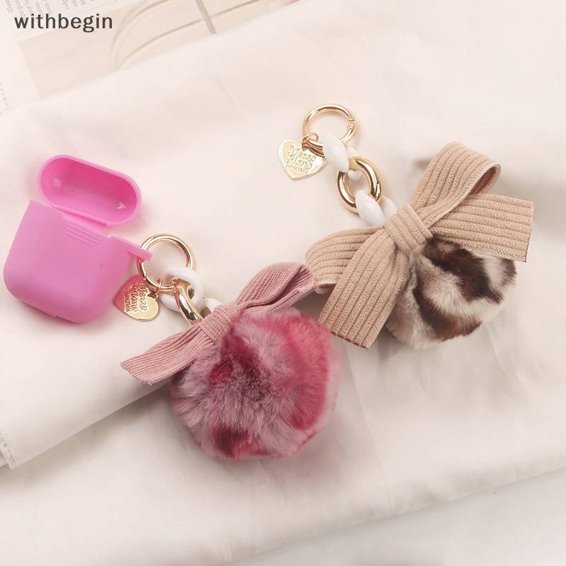 Móc Khóa Cục Bông Nhiều Màu Sắc Dùng Để Trang Trí Túi Xách