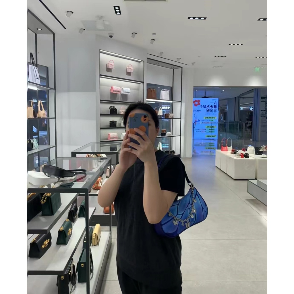 Túi Xách Thiết Kế Mới 2023 Họa Tiết Bướm Cao Cấp Thời Trang Dành Cho Nữ