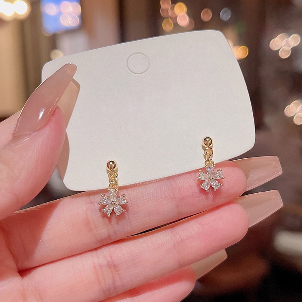 One Đôi Bông Tai Hình Hoa Tuyết Đính Đá Thời Trang Cho Nữ