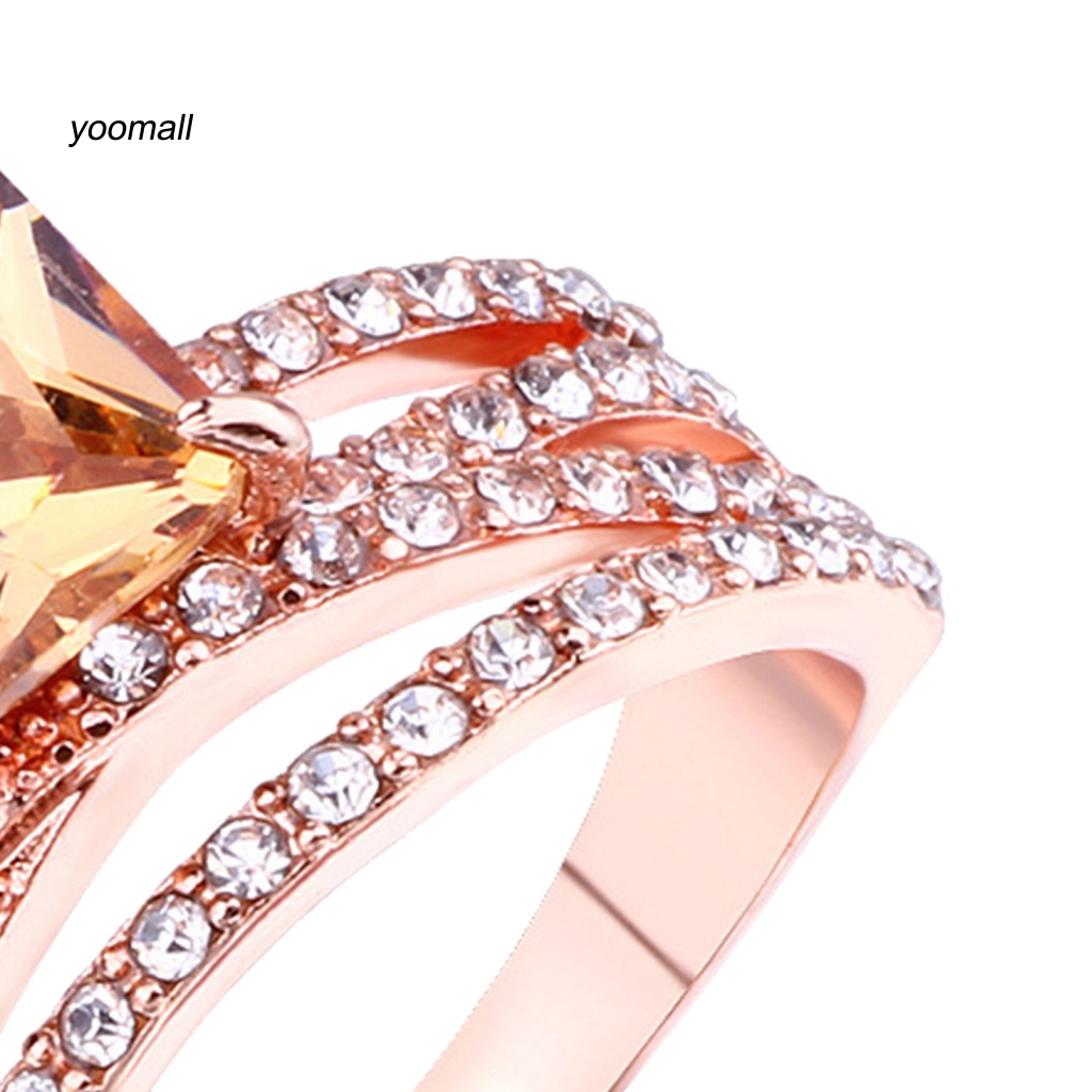 Nhẫn Cưới Mạ Điện Nhiều Lớp Mặt Vuông Đính Đá