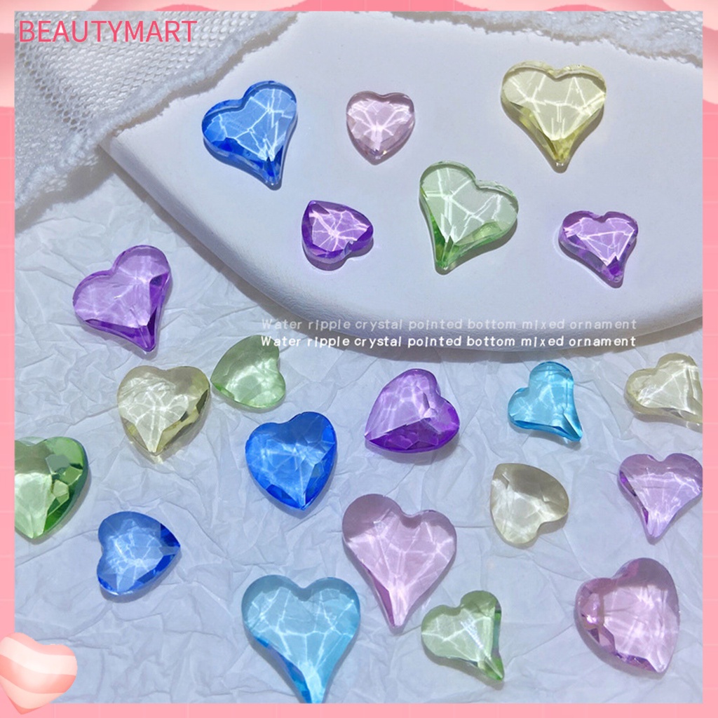 Set 10 Phụ Kiện Trang Trí Móng Tay 3D Trong Suốt Đính Đá Trái Tim Xinh Xắn