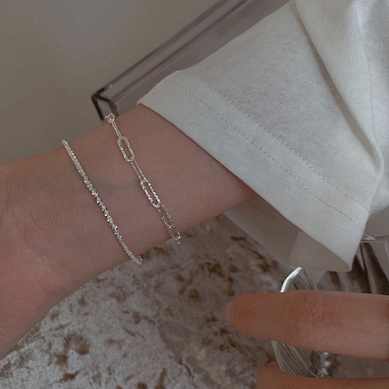 Vòng Tay Màu Bạc Lấp Lánh Đơn Giản Thời Trang