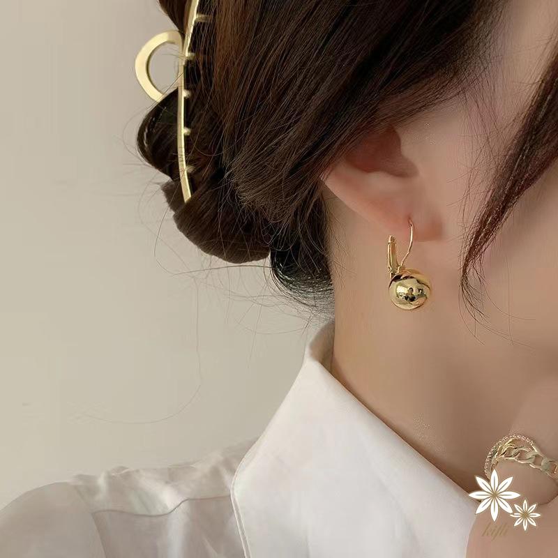 Khuyên Tai Kim Loại Đính Bóng Kim Loại Phong Cách Retro Cá Tính Sang Trọng