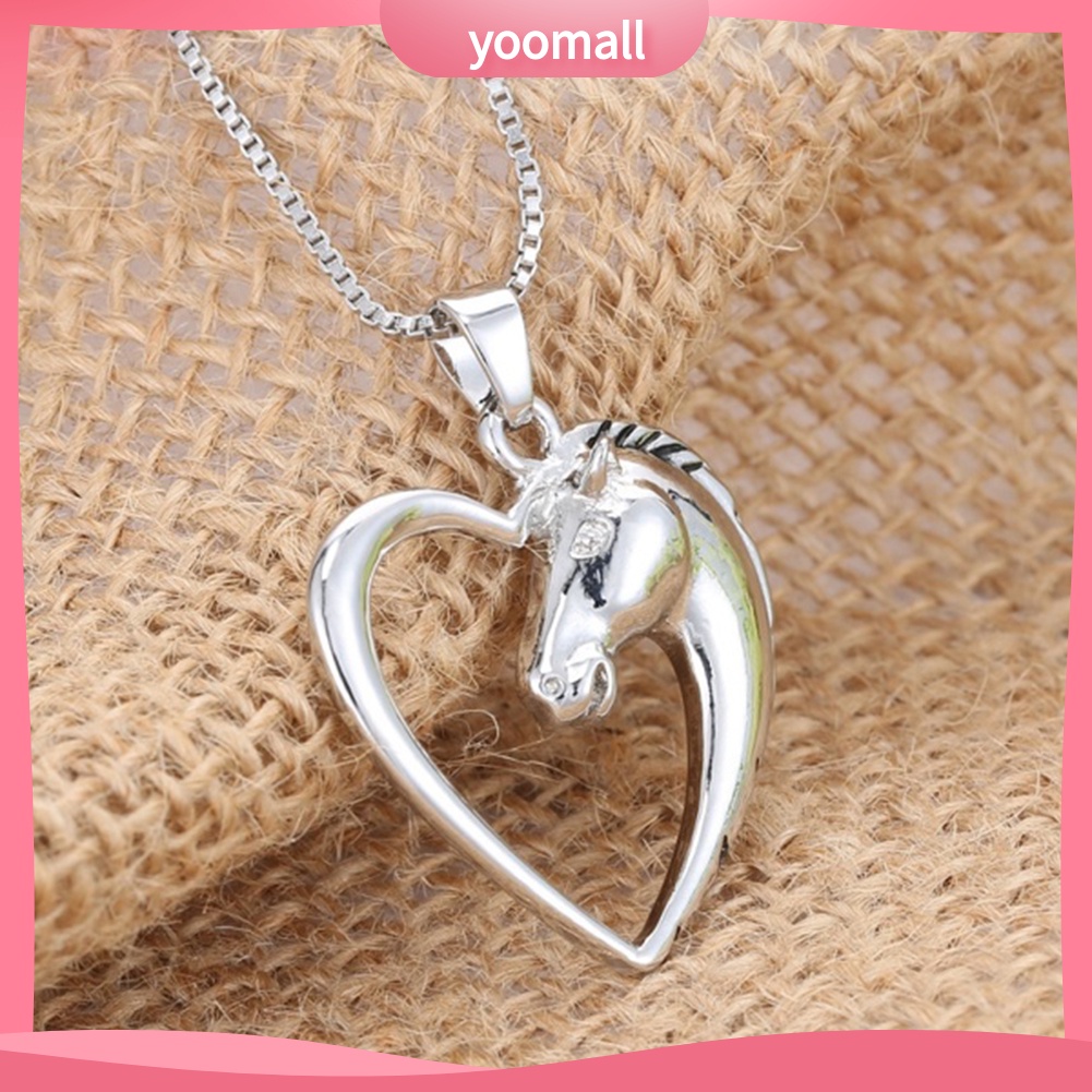 Vòng cổ Mặt Hình Đầu Ngựa Trái Tim Rỗng Thời Trang Cho Nữ
