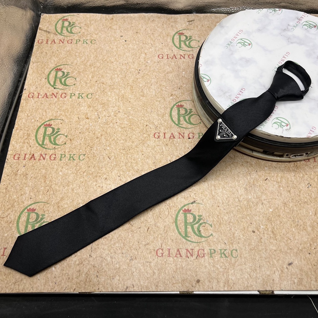 Cà vạt nam thắt sẵn dây kéo 5cm phi bóng tem quảng châu hàng Việt Nam Giangpkc