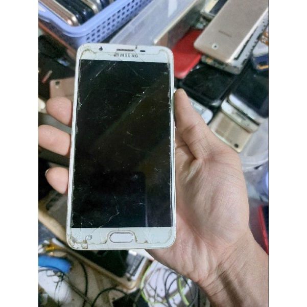 Xác j7 prime còn zin không lên lấy linh kiện.