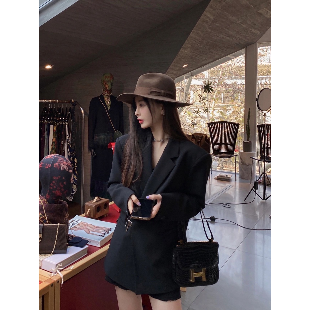 Áo khoác vest dài tay màu đen thường ngày rộng rãi nữ mùa thu 2023 mẫu mới phong cách Hàn Quốc khí chất thời trang