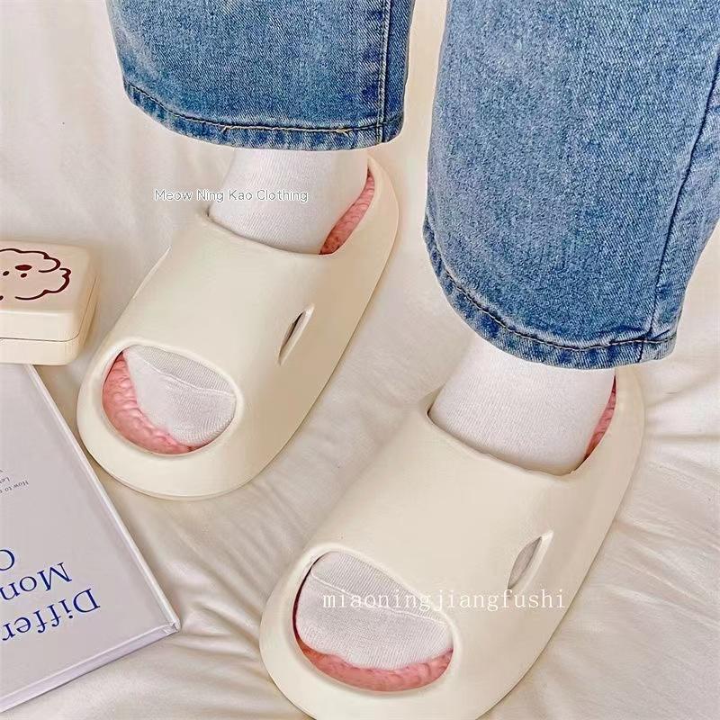 Dép Sandal Đế Dày Mềm Mại Chống Trượt Mát Xa Chân Tiện Dụng Mang Trong Nhà Cho Nam Và Nữ