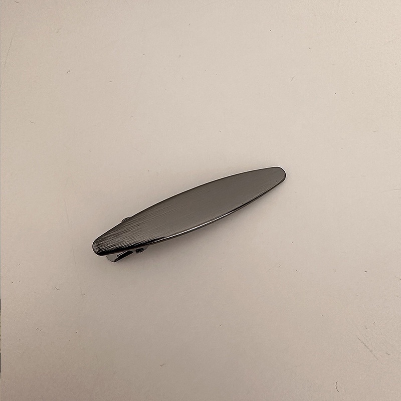 Kẹp Tóc Mái Một Bên Bằng Kim Loại Màu Đen Phong Cách Cho Nữ