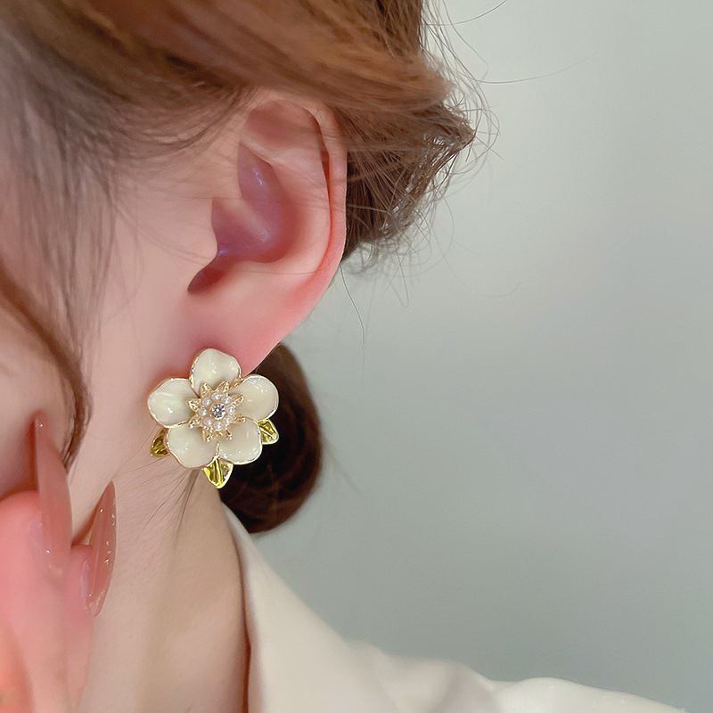 Bông Tai Hình Hoa Trà Trắng Sang Trọng Phong Cách Hàn Quốc Thời Trang Mùa Hè Cho Nữ