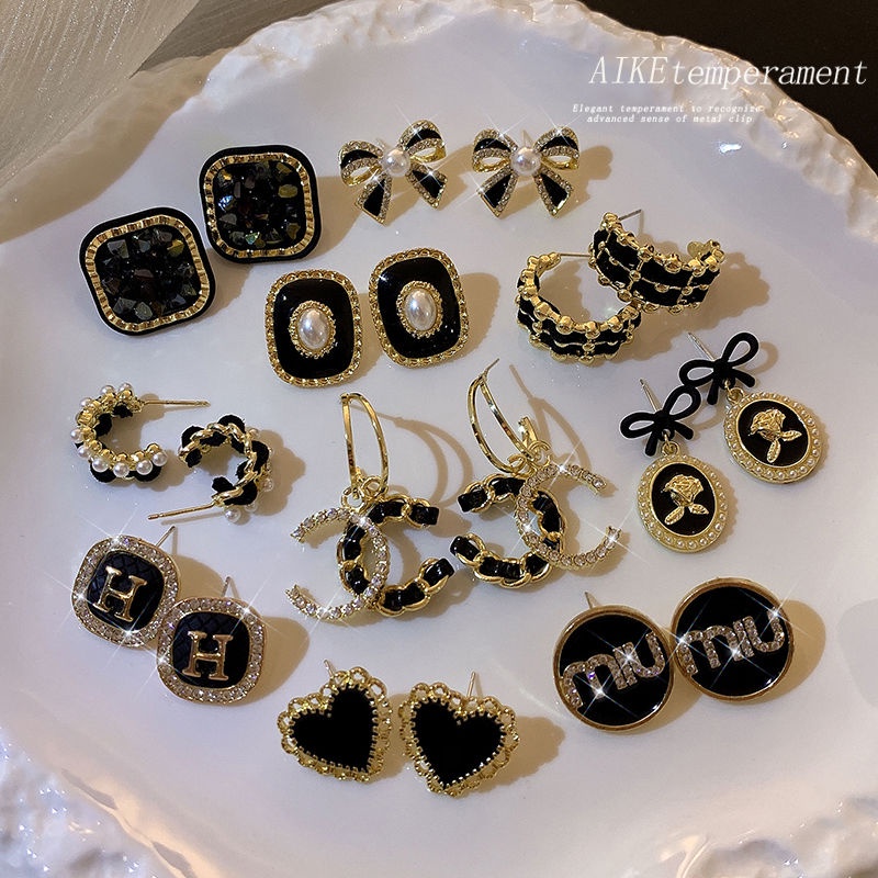 Xiaoxiang Khuyên Tai Nhỏ Màu Đen Thanh Lịch Cao Cấp Dành Cho Nữ