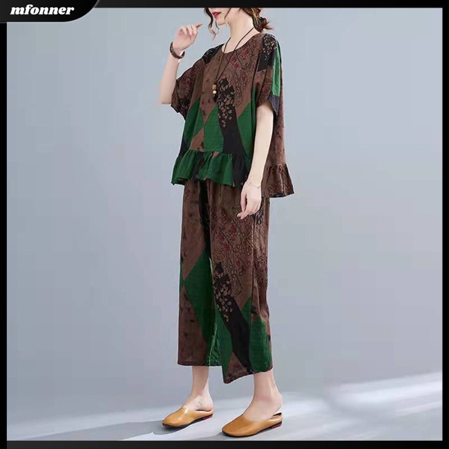 Set 2 Món Áo Thun Tay Ngắn Cổ Tròn In Họa Tiết Phong Cách Retro + Chân Váy Xếp Ly Thời Trang Cho Nữ