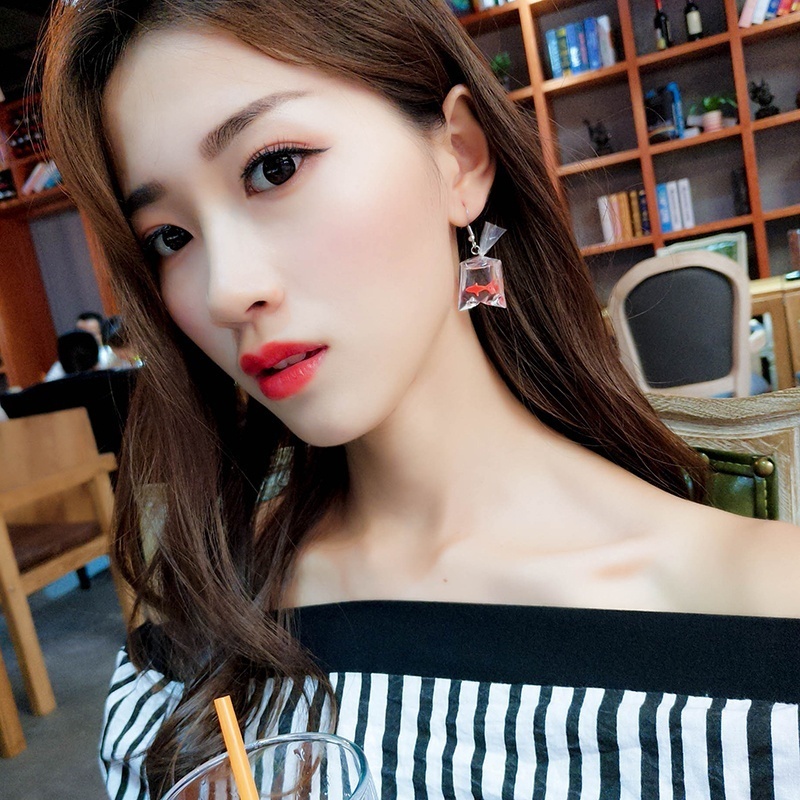 Bông Tai Hình Cá Koi Bằng Acrylic Độc Đáo Thời Trang