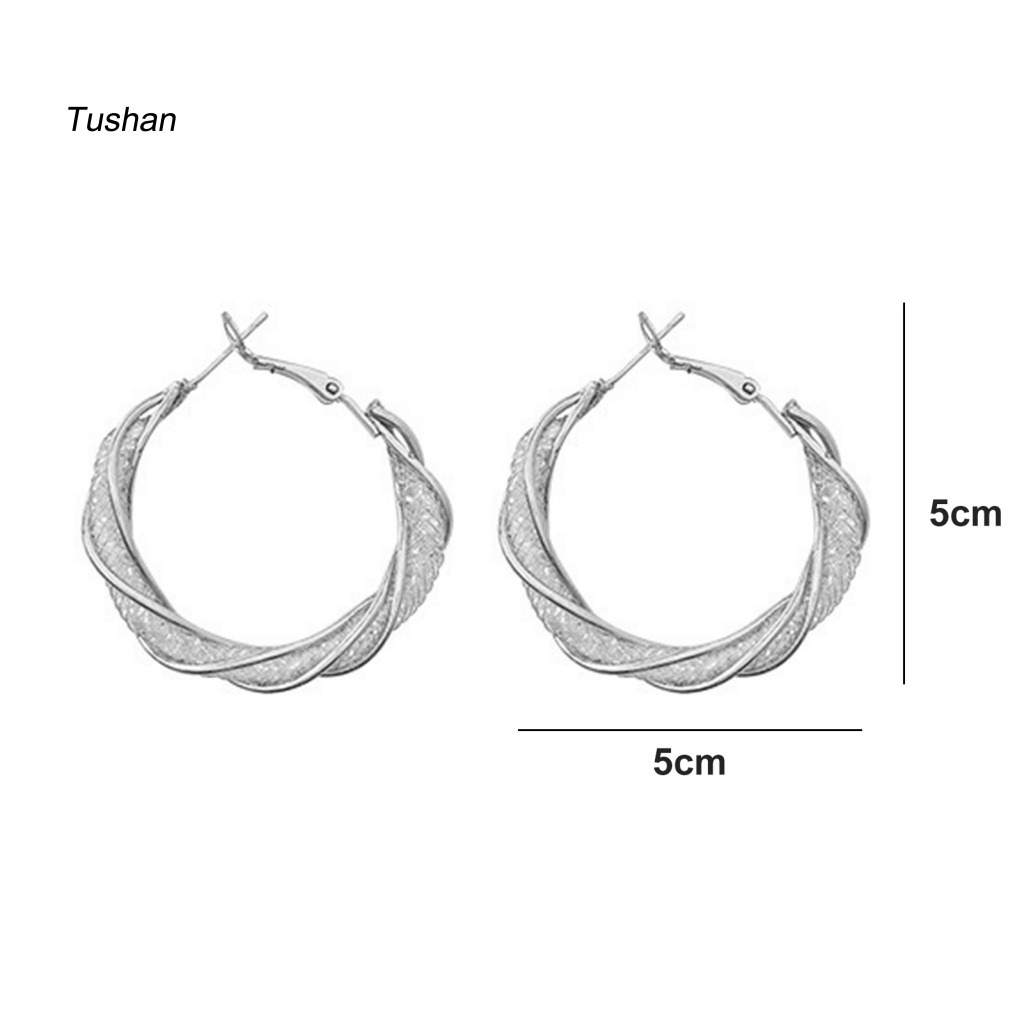 1 Đôi Bông Tai Tròn Dạng Xoắn Bằng Kim Loại Thời Trang