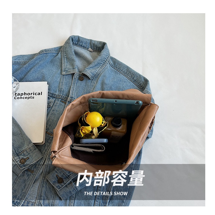 Túi Xách Đeo Vai Phối Dây Xích Thêu Chữ Thời Trang Mùa Thu 2022 Cho Nữ