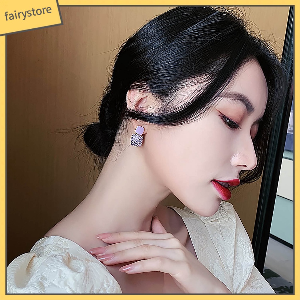 1 Đôi Bông Tai Hình Học Đính Đá Lấp Lánh Phong Cách Âu Mỹ Thời Trang Cho Nữ