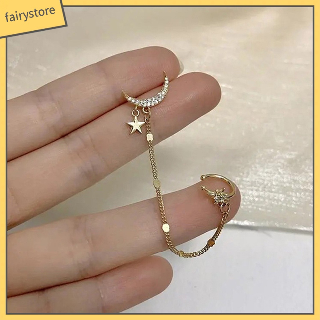 1 Bông Tai Đeo Vành Tai Hình Mặt Trăng Ngôi Sao Đính Đá Bằng Hợp Kim