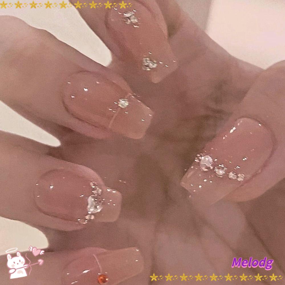 Set 24 Móng Tay Giả DIY Dạng Nhấn Tiện Dụng