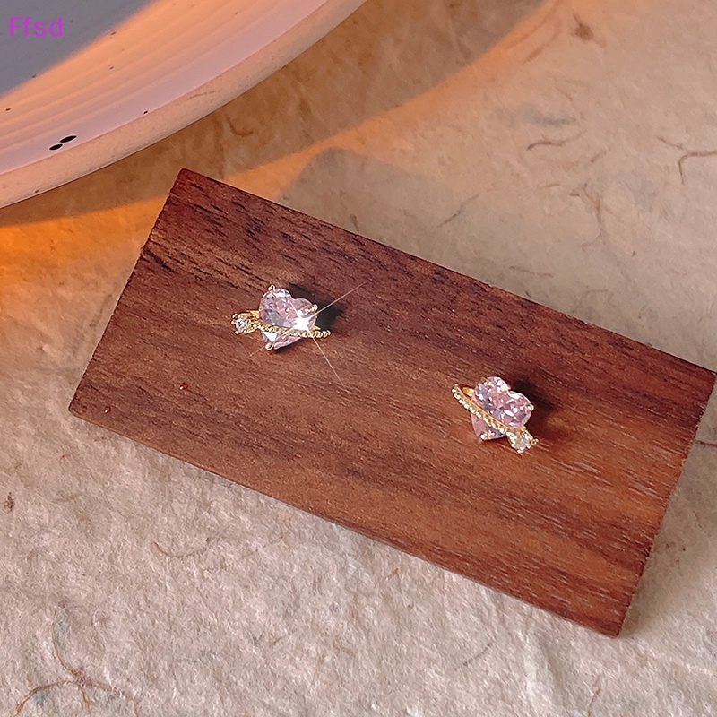 1 Đôi Bông Tai Hình Trái Tim Đính Đá Zircon Hồng Đơn Giản Sáng Tạo Thời Trang Cho Nữ
