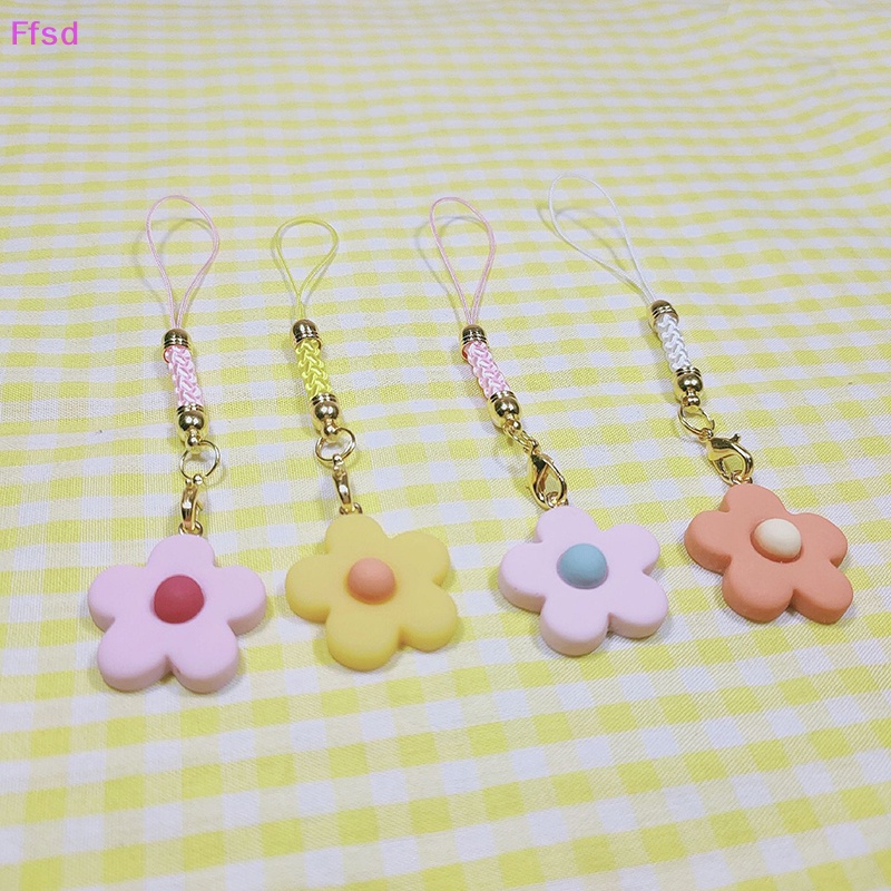 1 Móc Khóa Xe Hơi / Túi Xách Hình Hoa Ngọt Ngào Dễ Thương Cho Bạn Gái