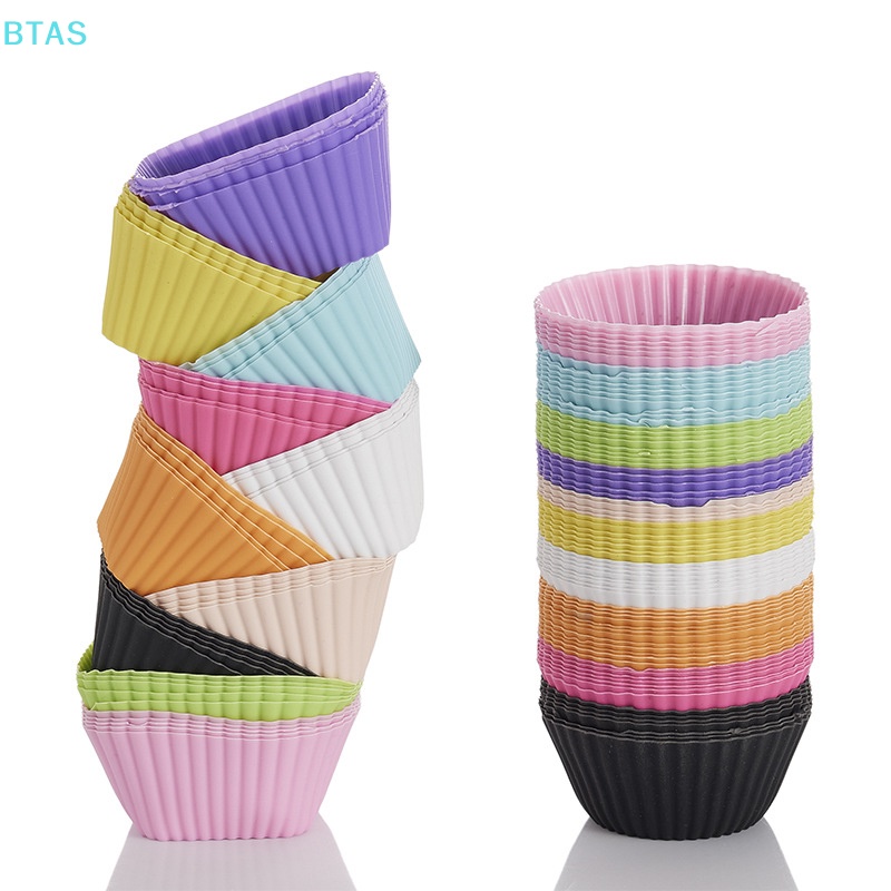 Bộ 4 Khuôn Silicone Làm Bánh Muffin Hình Vuông / Tròn / Trái Tim