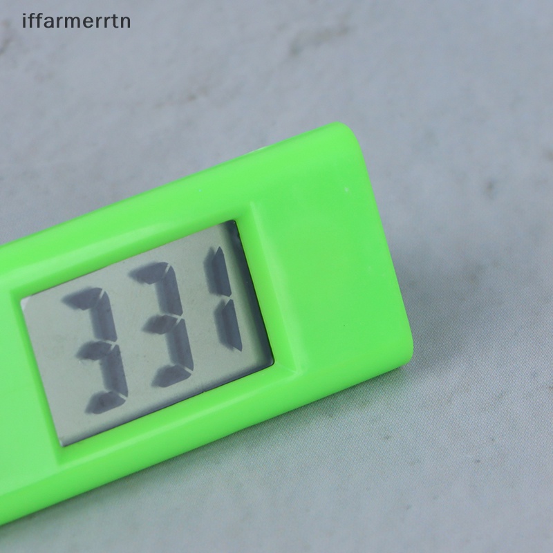 Đồng Hồ Điện Tử Mini Hình Tam Giác Hiển Thị Thời Gian Làm Quà Tặng Cho Nam Nữ Sinh